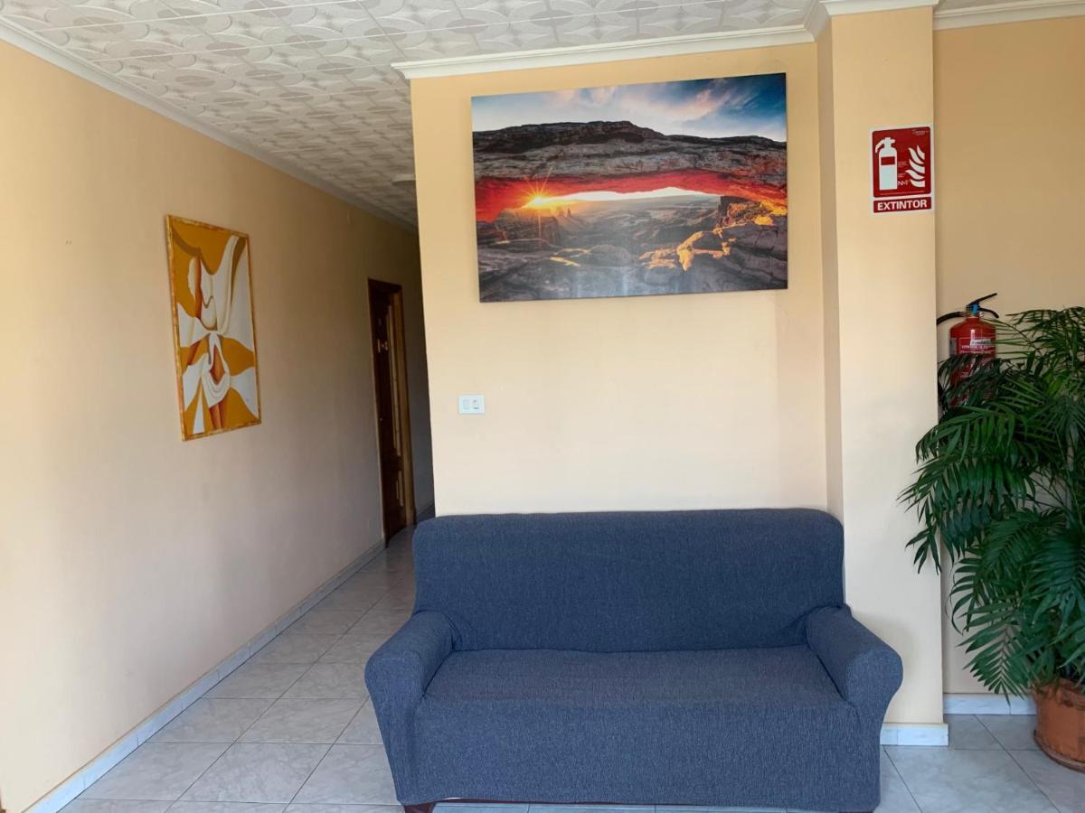 Hostal Sequeiros San Ciprian de Vinas Exterior photo